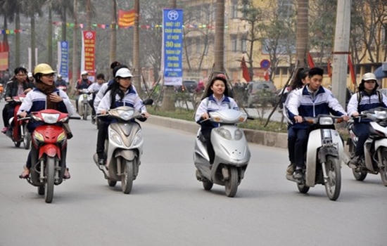 Hà Nội quản chặt học sinh vi phạm giao thông 